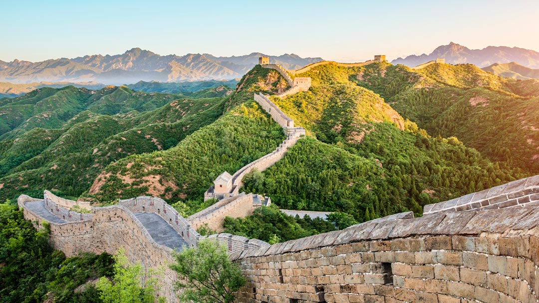 Caminar por la gran China Muralla China es una de las 10 actividades más recomendadas si viajas a China