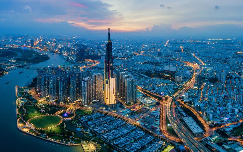 saigon desde el cielo por la noche, vietnam