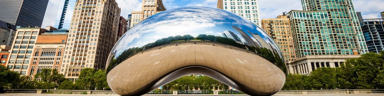 famosa escultura cloud gate o the bean símbolo de chicago