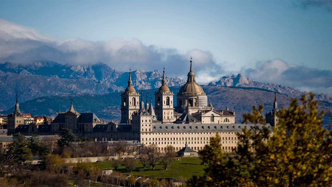El Escorial se encuentra en la Sierra de Guadarrama