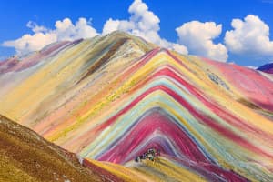 excursión a la montaña arcoiris de cusco, en peru, con cobertura médica de viaje