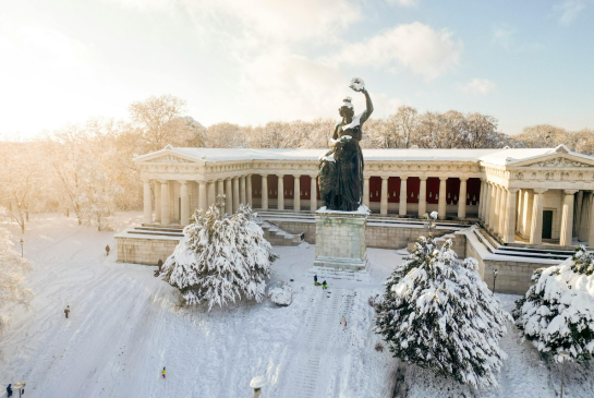 una ciudad con nieve